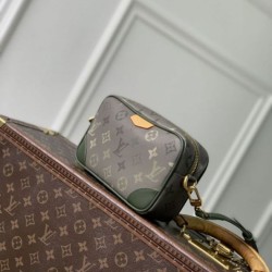 Replica fedele Mini borsa Louis Vuitton Trocadéro uomo M26937 Imitazione Outlet