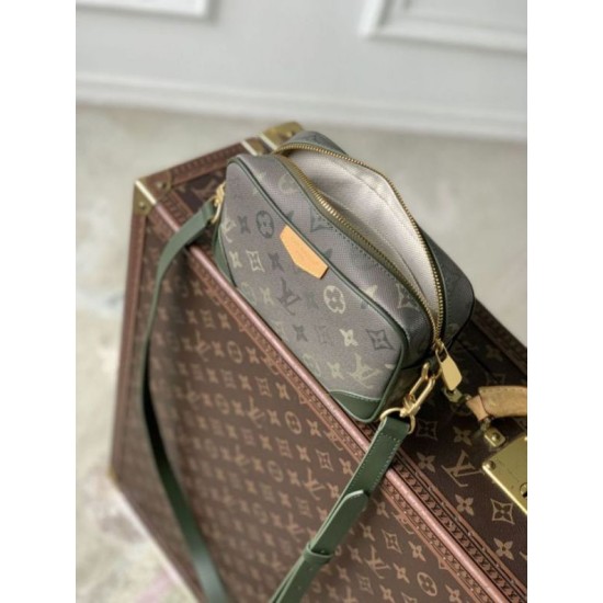 Replica perfetta Mini borsa Louis Vuitton Trocadéro uomo M26937 Falsa Online Replica fedele Mini borsa Louis Vuitton Trocadéro uomo M26937 Imitazione Outlet