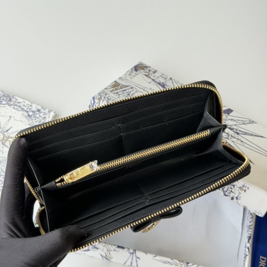 Replica Perfetta Portafoglio con cerniera Dior Lady Dior Voyageur nero Imitazione Outlet