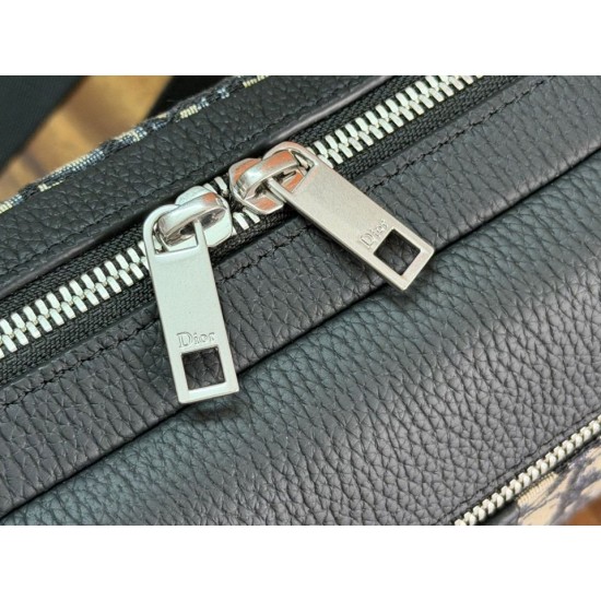 Replica Perfetta Borsa a tracolla Dior Rider con cerniera Oblique Blu Imitazione Outlet