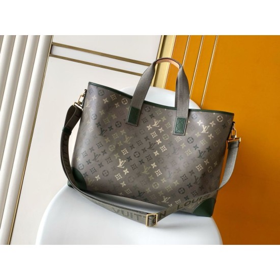 Replica Perfetta Borsa tote Louis Vuitton Uptown M29269 verde con 163 fiches Imitazione Outlet