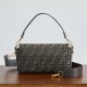 Replica Perfetta Borsa Fendi Medio Baguette tessuto jacquard FF marrone Imitazione Outlet