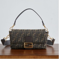 Replica Perfetta Borsa Fendi Medio Baguette tessuto jacquard FF marrone Imitazione Outlet