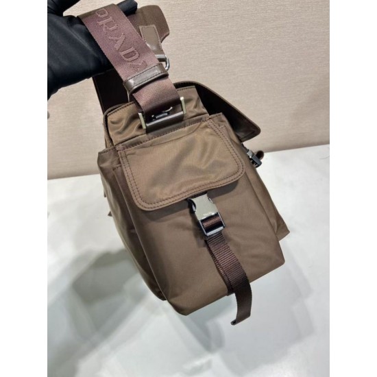 Replica Perfetta Borsa a tracolla Prada Explore Re-Nylon 2VD082 Marrone Imitazione Outlet