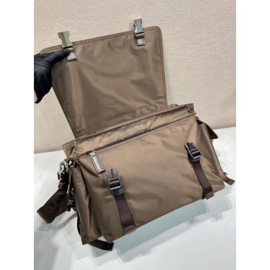 Replica Perfetta Borsa a tracolla Prada Explore Re-Nylon 2VD082 Marrone Imitazione Outlet