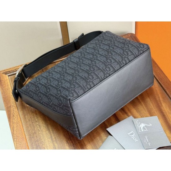 Replica Perfetta Pochette Dior Jett Dior Oblique jacquard nero Imitazione Outlet