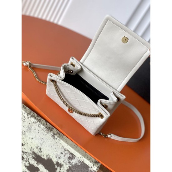 Replica di lusso Borsa a tracolla mini Nolita YSL Saint Laurent Beige Falsa Online Replica Perfetta Borsa a tracolla mini Nolita YSL Saint Laurent Beige Imitazione Outlet