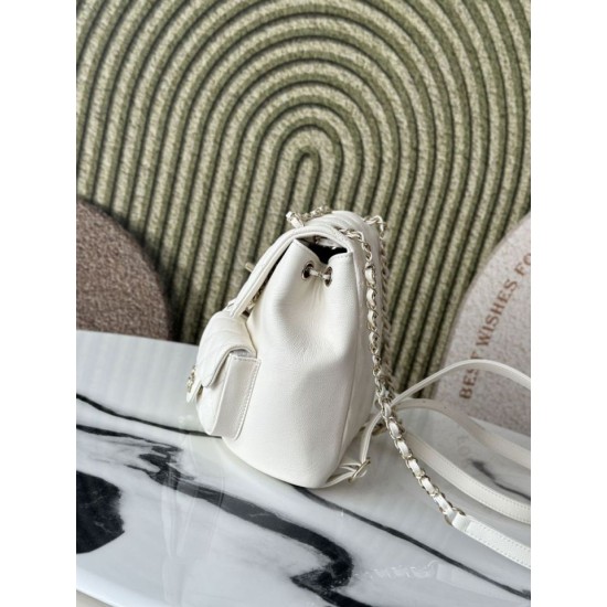 Replica di lusso Zaino Chanel 23P Duma AS3860 Bianco Falsa Online Replica Perfetta Zaino Chanel 23P Duma AS3860 Bianco Imitazione Outlet