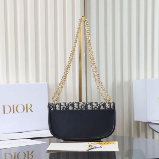 Replica Perfetta Borsa a tracolla piccola Dior Médaillon M3921 con patta e catena