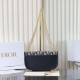 Replica Perfetta Borsa a tracolla piccola Dior Médaillon M3921 con patta e catena