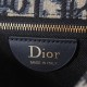 Replica Perfetta Borsa a tracolla piccola Dior Médaillon M3921 con patta e catena