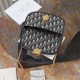 Replica Perfetta Borsa a tracolla piccola Dior Médaillon M3921 con patta e catena