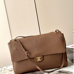 Replica Perfetta Borsa Chanel AS6233 Souplissimo Maxi Flap marrone