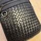 Replica Perfetta Borsa a tracolla imbracatura da uomo Bottega Veneta nera