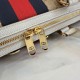 Replica Perfetta Borsa a bauletto grande Gucci 866734 albicocca/bianca