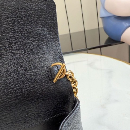 Replica Perfetta Borsa a tracolla Gucci Dionysus 876531 interamente pelle nero