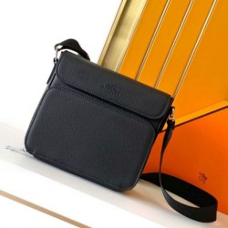 Replica di lusso Borsa a tracolla Hermes Messenger 7062 uomo Nera Imitazione Falso