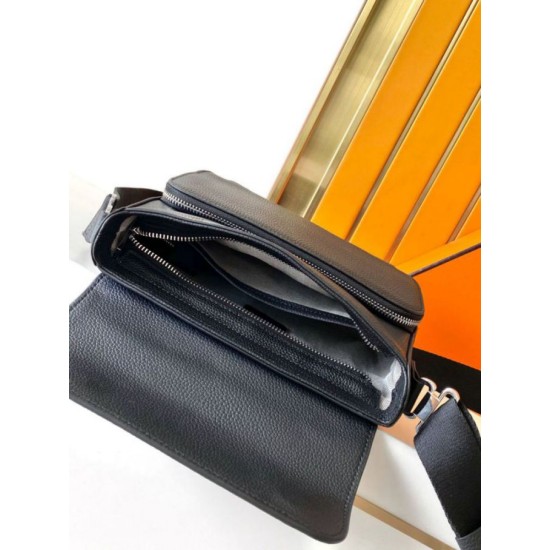 Replica di lusso Borsa a tracolla Hermes Messenger 7062 uomo Nera Imitazione Falso