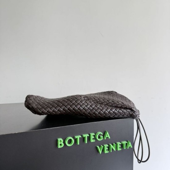 Replica di alta qualità Pochette Bottega Veneta Onda con motivo a conchiglia Replica di lusso Pochette Bottega Veneta Onda con motivo a conchiglia Imitazione Falso