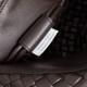 Replica di alta qualità Pochette Bottega Veneta Onda con motivo a conchiglia Replica di lusso Pochette Bottega Veneta Onda con motivo a conchiglia Imitazione Falso