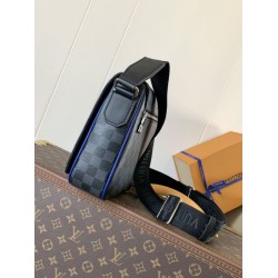 Replica di lusso Borsa a tracolla LV District PM chip a codice variabile M00085 Imitazione Falso