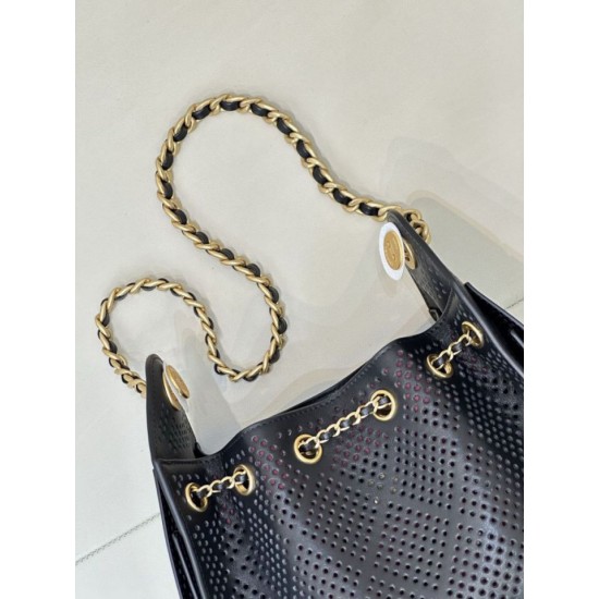Replica di alta qualità Borsa Chanel piccola 25 AS5631 Hobo con design traforato nera Replica di lusso Borsa Chanel piccola 25 AS5631 Hobo con design traforato nera Imitazione Falso