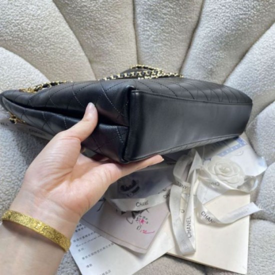 Replica fedele Borsa tote Chanel 26S AS6241 nera Imitazione Fake