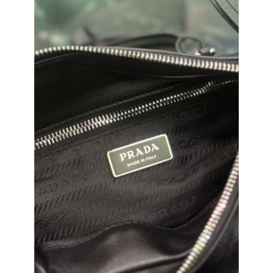 Replica identica Borsa a tracolla Prada Mini Bonnie 1BA499 nera Replica fedele Borsa a tracolla Prada Mini Bonnie 1BA499 nera Imitazione Fake