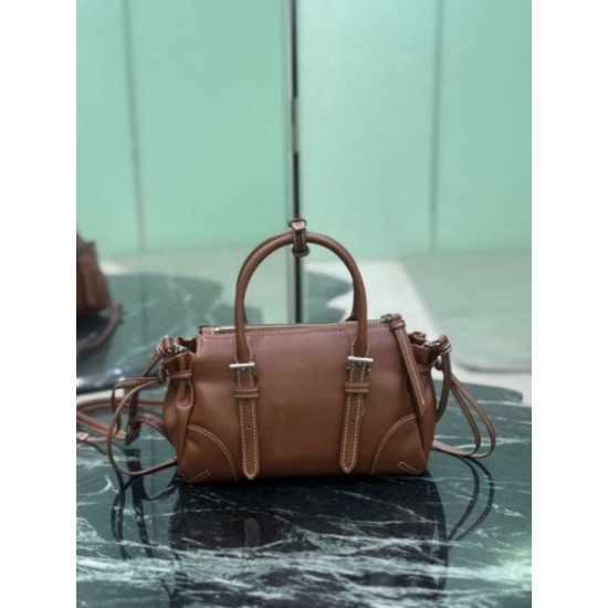 Replica identica Borsa a tracolla Prada Mini Bonnie 1BA499 marrone Replica fedele Borsa a tracolla Prada Mini Bonnie 1BA499 marrone Imitazione Fake