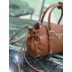 Replica identica Borsa a tracolla Prada Mini Bonnie 1BA499 marrone Replica fedele Borsa a tracolla Prada Mini Bonnie 1BA499 marrone Imitazione Fake