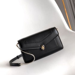 Replica fedele Pochette con catena Bvlgari Serpenti Forever 20cm Versione Chip Nero Imitazione Fake