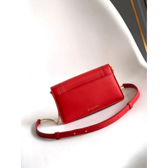 Replica fedele Pochette con catena Bvlgari Serpenti Forever 20cm Versione Chip Rosso Imitazione Fake