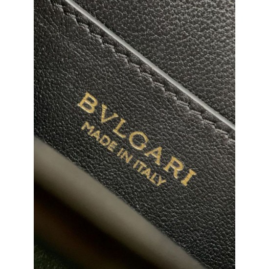 Replica fedele Borsa tote mini Bvlgari Serpenti Versione Chip nera Imitazione Fake