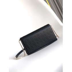 Replica fedele Portafoglio con catena Infinitum con logo Bvlgari Versione Chip nero Imitazione Fake
