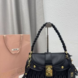 Replica fedele Borsa a mano trapuntata Miu Miu 5BC213 nera Imitazione Fake