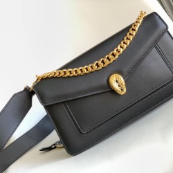 Replica fedele Borsa a tracolla Bvlgari Serpenti East-West Maxi Chain Versione Chip nera Imitazione Fake