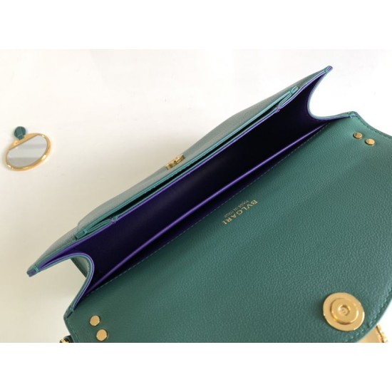 Replica fedele Borsa a tracolla Bvlgari Serpenti East-West Maxi Chain Versione Chip verde Imitazione Fake