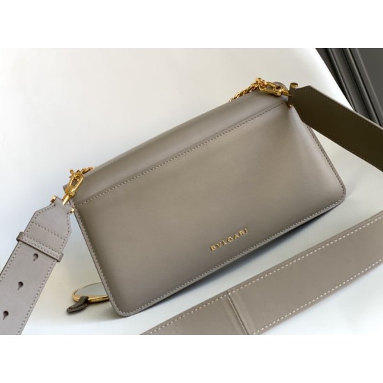 Replica fedele Borsa a tracolla Bvlgari Serpenti East-West Maxi Chain Versione Chip Grigio Imitazione Fake