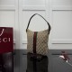 Replica identica Gucci 875117 Borsa a tracolla media Lunetta marrone Replica fedele Gucci 875117 Borsa a tracolla media Lunetta marrone Imitazione Fake