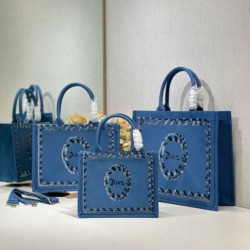 Replica fedele Borsa shopping Dior Book Tote Blu Wave con tracolla Imitazione Fake