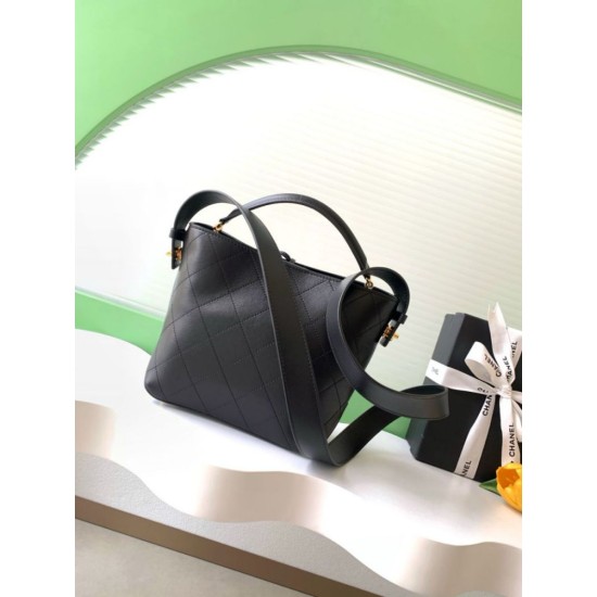 Replica perfetta Borsa a mano Chanel 26S AS6268  scamosciata con tracolla larga Nero Imitazione Fake