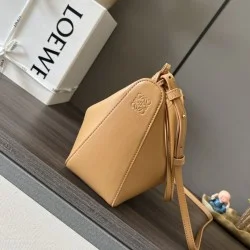 Replica di alta qualità Borsa a tracolla Loewe Hammock Hobo classica Marrone Replica perfetta Borsa a tracolla Loewe Hammock Hobo classica Marrone Imitazione Fake