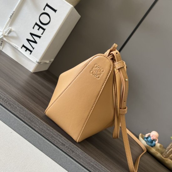 Replica di alta qualità Borsa a tracolla Loewe Hammock Hobo classica Marrone Replica perfetta Borsa a tracolla Loewe Hammock Hobo classica Marrone Imitazione Fake