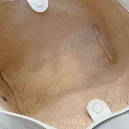 Replica di alta qualità Borsa grande Gucci Giglio traforata GG 853971 bianca Replica perfetta Borsa grande Gucci Giglio traforata GG 853971 bianca Imitazione Fake
