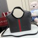 Replica di alta qualità Borsa piccola Gucci Giglio traforata GG 860845 Nero Replica perfetta Borsa piccola Gucci Giglio traforata GG 860845 Nero Imitazione Fake