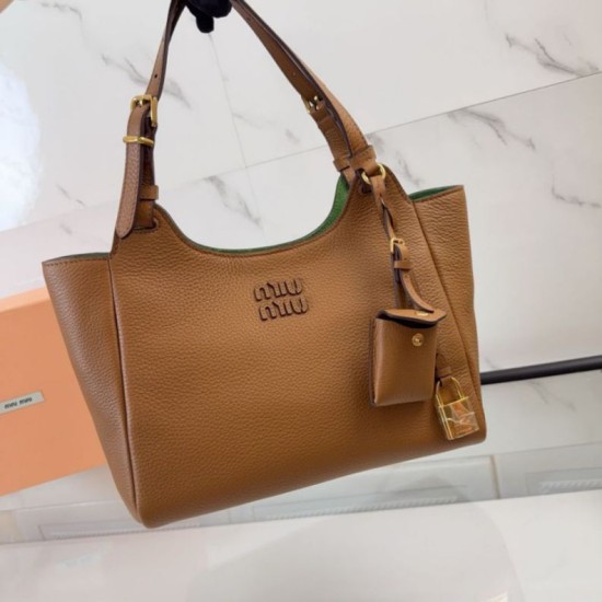 Replica di alta qualità Borsa Tote Miu Miu hammered marrone Replica perfetta Borsa Tote Miu Miu hammered marrone Imitazione Fake