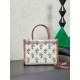 Replica di alta qualità Borsa tote rete ricamata Miu Miu 5BA310 19cm Replica perfetta Borsa tote rete ricamata Miu Miu 5BA310 19cm Imitazione Fake