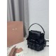 Replica di lusso Zaino Miu Miu 26s pelle cerata 5bc043 22cm nero Replica perfetta Zaino Miu Miu 26s pelle cerata 5bc043 22cm nero Imitazione Falsa