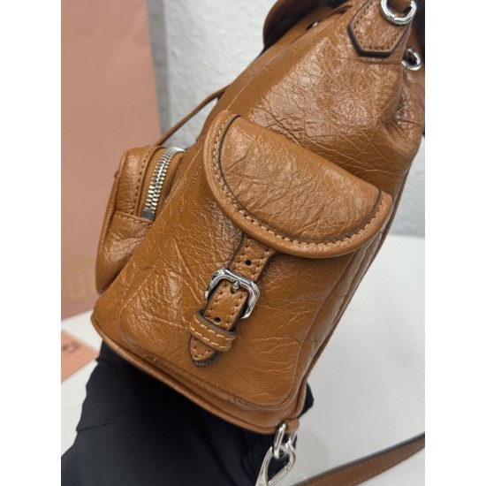 Replica di lusso Zaino Miu Miu 26s pelle cerata 5bc043 marrone Replica perfetta Zaino Miu Miu 26s pelle cerata 5bc043 marrone Imitazione Falsa
