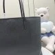 Replica di lusso Borsa tote grande Gucci 874745 Tribeca con perforazioni nera Replica perfetta Borsa tote grande Gucci 874745 Tribeca con perforazioni nera Imitazione Falsa